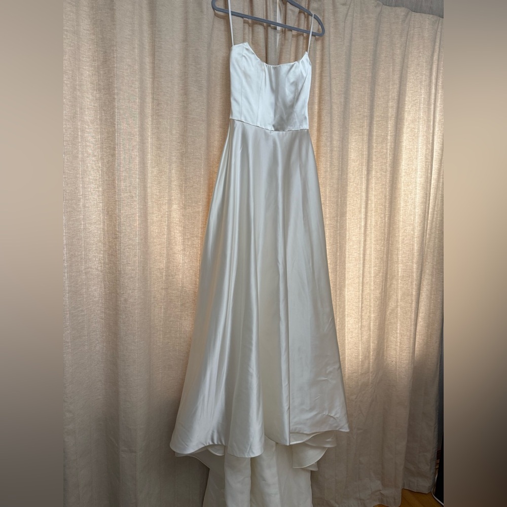 Amsale “Charleston” Wedding Gown – Ivory, Size 8 – Floor Sample - Picture 5 of 16